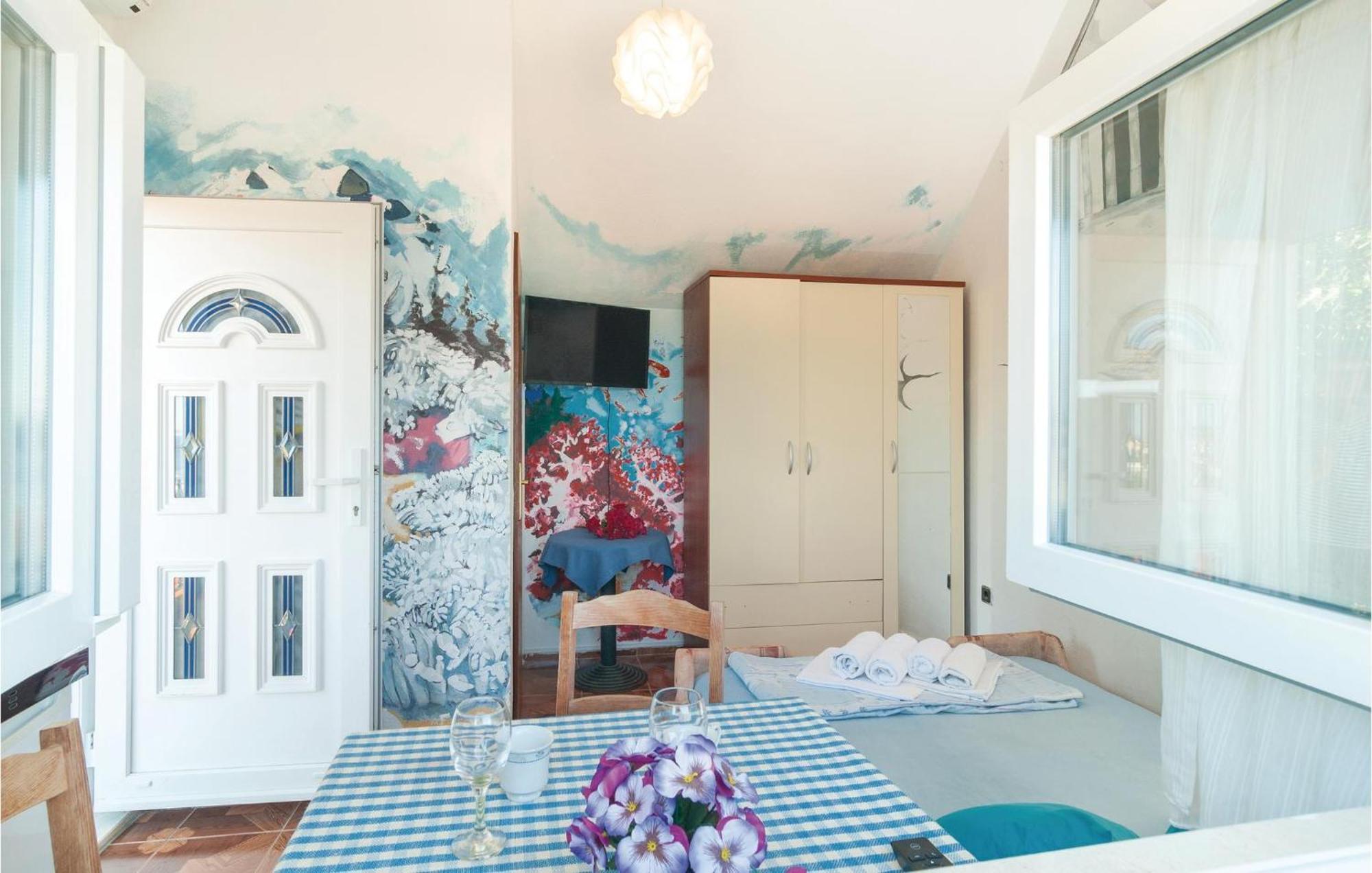 Gorgeous Apartment In Omis With House Sea View Ngoại thất bức ảnh