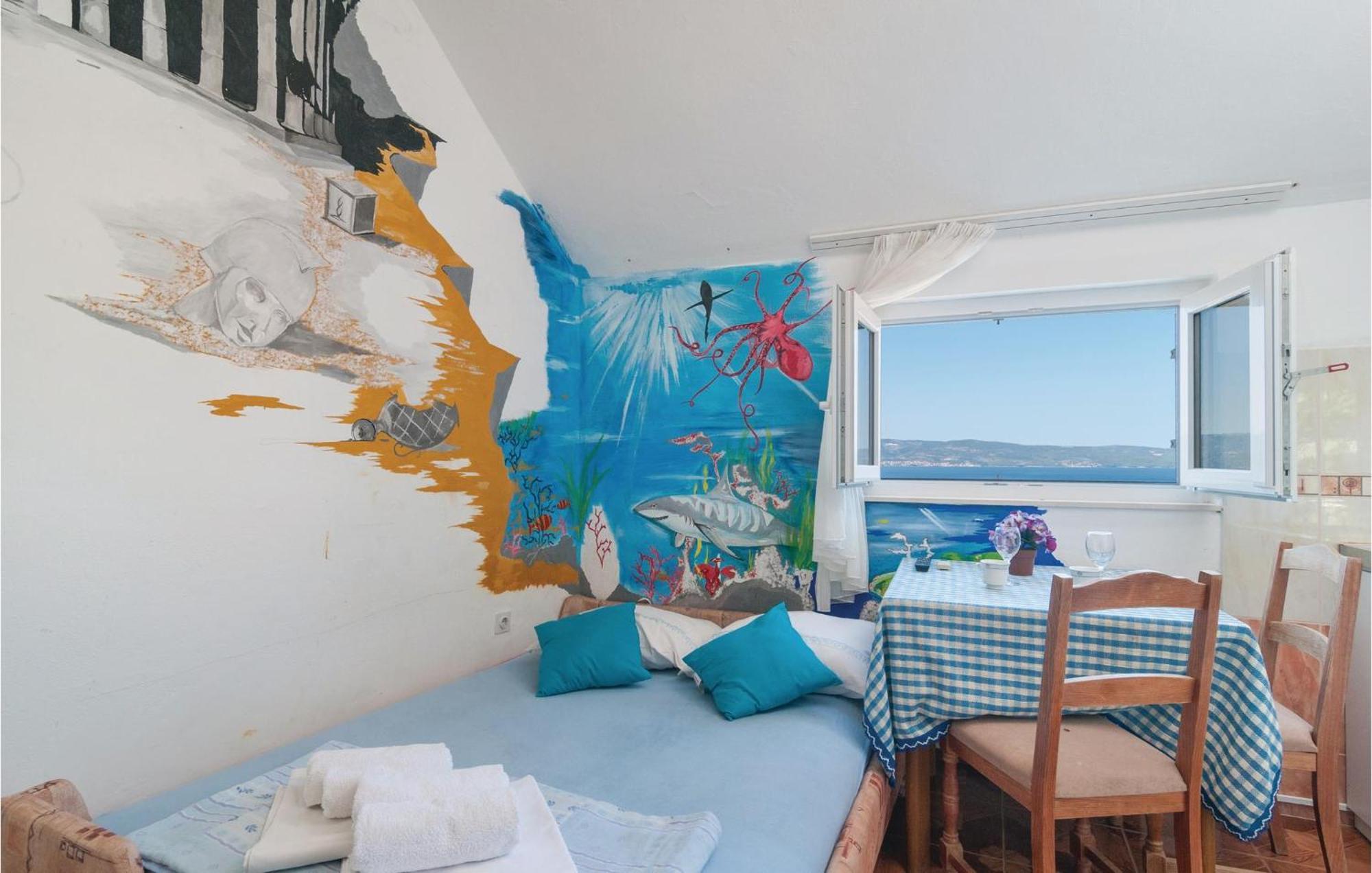 Gorgeous Apartment In Omis With House Sea View Ngoại thất bức ảnh