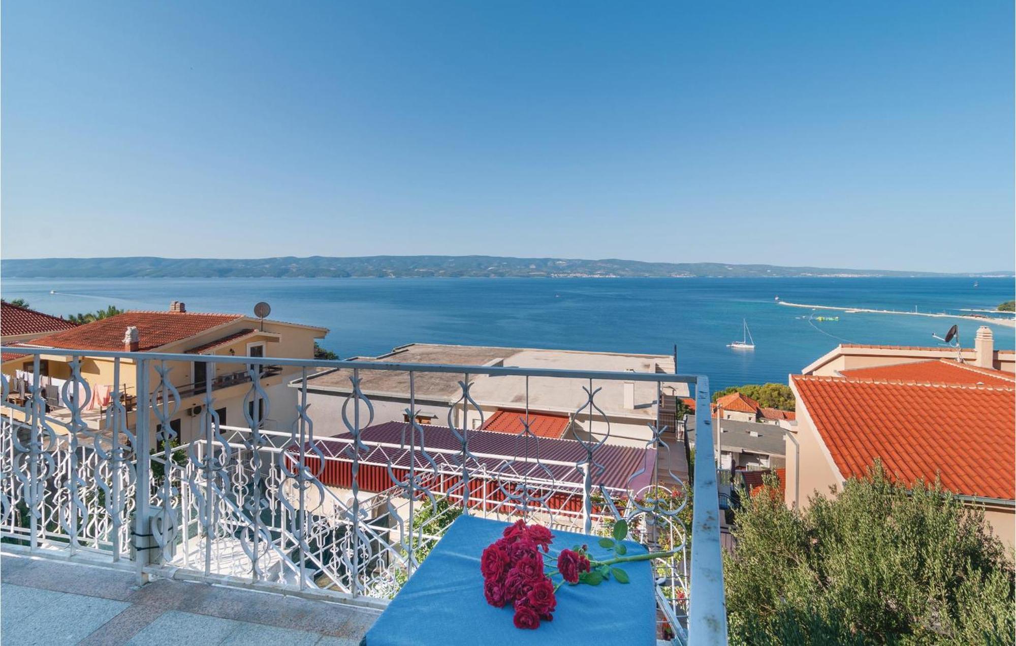 Gorgeous Apartment In Omis With House Sea View Ngoại thất bức ảnh