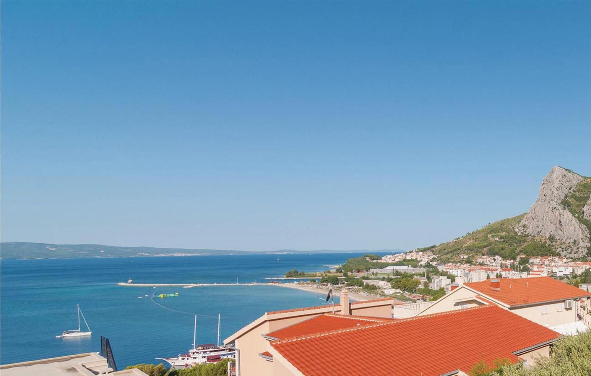 Gorgeous Apartment In Omis With House Sea View Ngoại thất bức ảnh